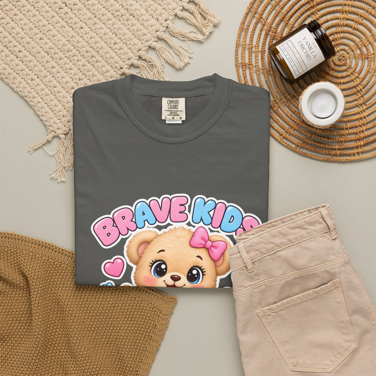 Brave Kids Get Bear Hugs Teddy Bear Peds Nurse Pink Comfort Colors T-Shirt