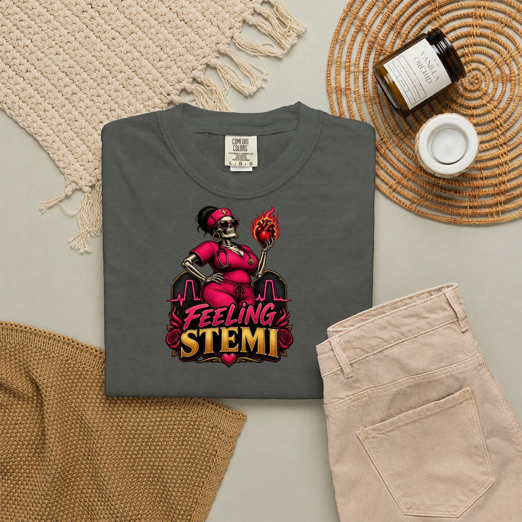 Feeling STEMI Skeleton Cardiac Nurse Comfort Colors T-Shirt folded